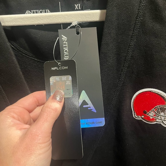 NWT Antigua Cleveland Browns Victory Button-Up Cardigan - XL - Picture 3 of 5